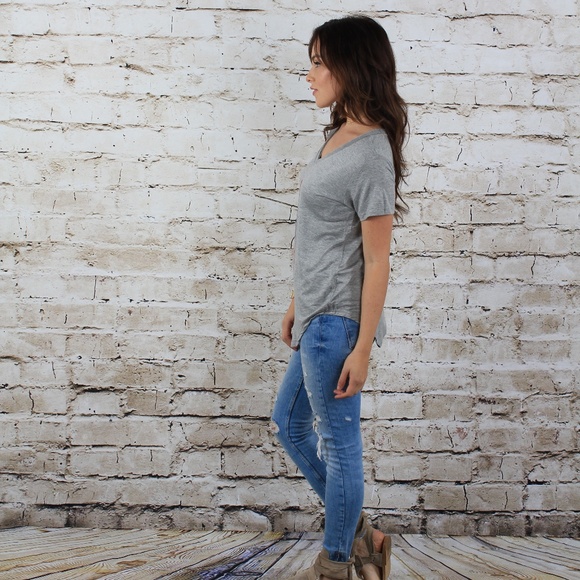 Grey V-Neck Short Sleeved Tee with American Flag Design - Picture 3 of 4